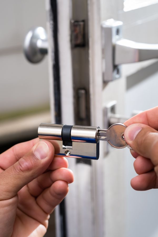 MCS-Schlüsseldienst Aachen - Türöffnung - Schlüsseldienst - Schlüsselnotdienst - Schlosswechsel - Einbruchschutz - Zylindertausch