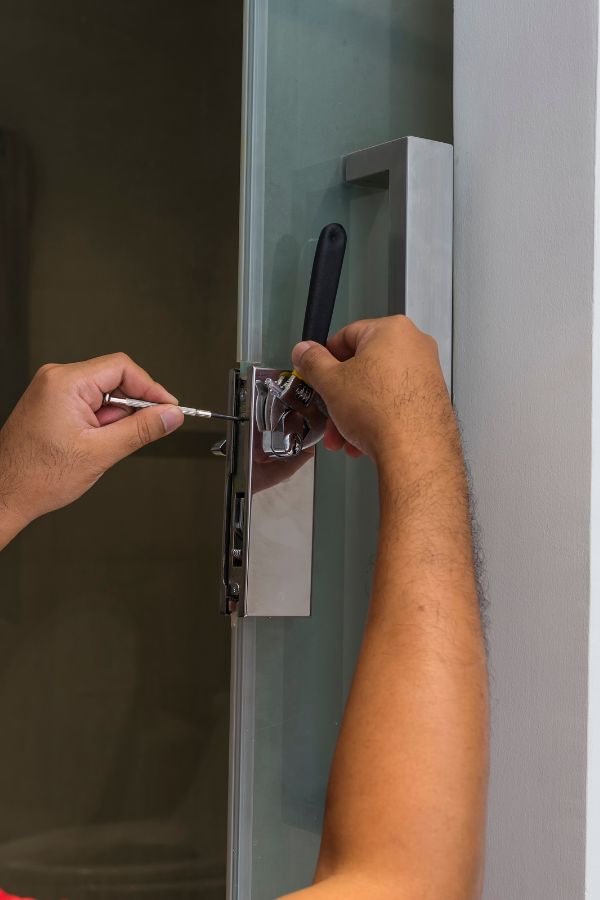 MCS-Schlüsseldienst Aachen - Türöffnung - Schlüsseldienst - Schlüsselnotdienst - Schlosswechsel - Einbruchschutz - Zylindertausch