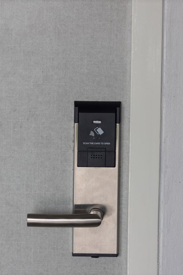 MCS-Schlüsseldienst Aachen - Türöffnung - Schlüsseldienst - Schlüsselnotdienst - Schlosswechsel - Einbruchschutz - Zylindertausch