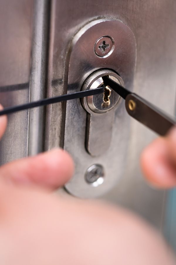 MCS-Schlüsseldienst Aachen - Türöffnung - Schlüsseldienst - Schlüsselnotdienst - Schlosswechsel - Einbruchschutz - Zylindertausch