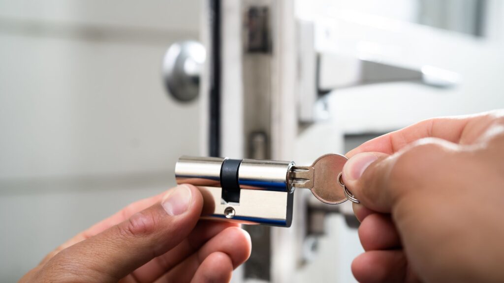 MCS-Schlüsseldienst Aachen - Türöffnung - Schlüsseldienst - Schlüsselnotdienst - Schlosswechsel - Einbruchschutz - Zylindertausch