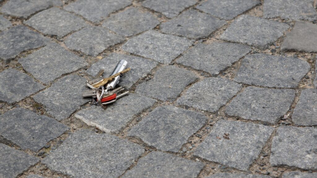 Schlüssel verloren in Aachen - MCS-Schlüsseldienst Aachen - Türöffnung - Schlüsseldienst - Schlüsselnotdienst - Schlosswechsel - Einbruchschutz - Zylindertausch